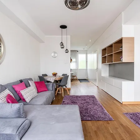 Breathless Basilica View Elegant Flat With Balcony Need Reservation X Free Parking