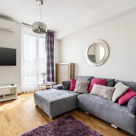 Apartment Breathless Basilica View Elegant Flat With Balcony Need Reservation X Free Parking